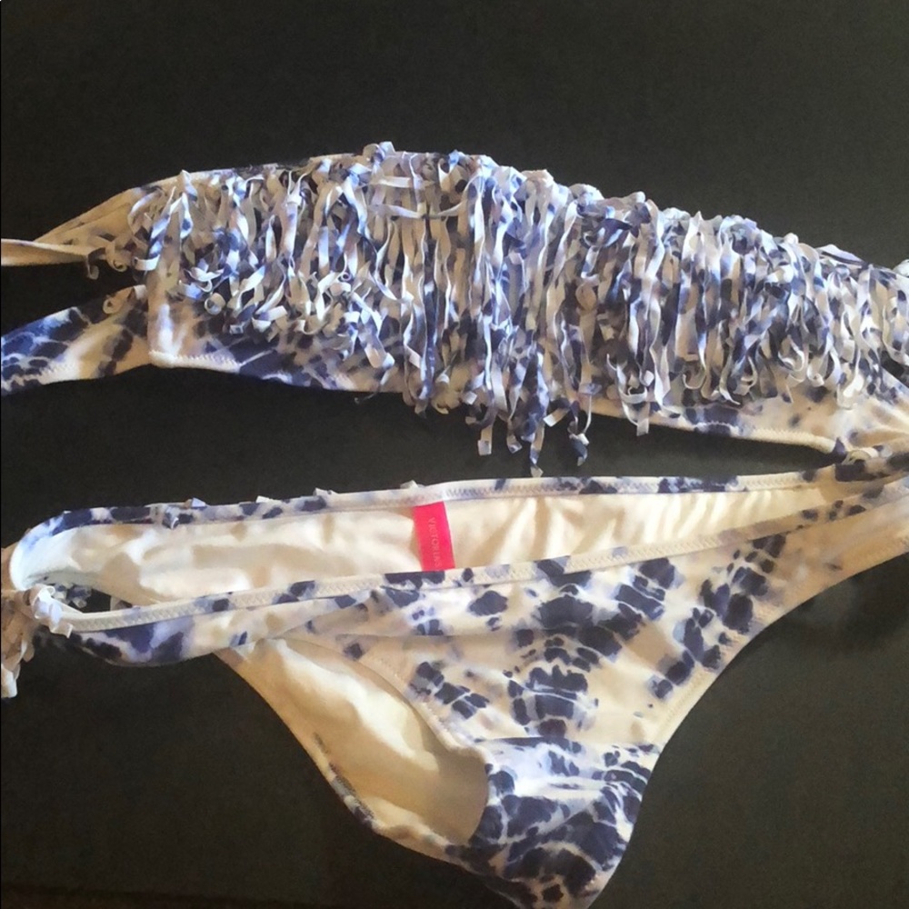 Euc tie dye blue Victoria’s Secret bikini medium
